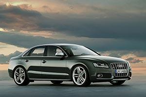 Мастер забрал Audi домой на выходные