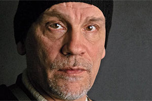 John Malkovich помог спасти человека