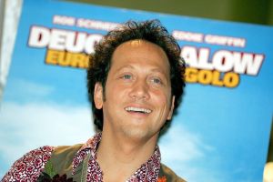 Rob Schneider отменил поездку в Канаду