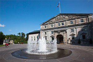 Freeland рекомендовала аккуратнее тратить деньги на ремонт Rideau Hall