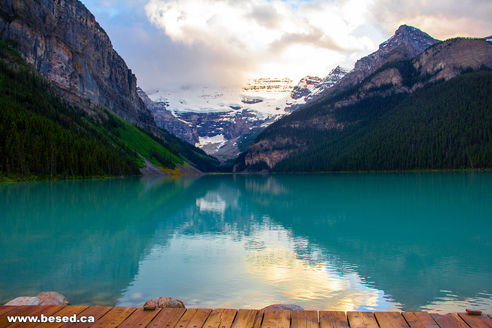 Озеро Lake Louise